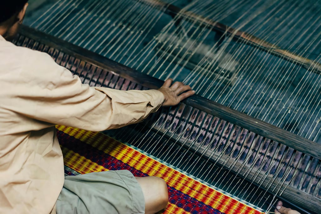 Handloom weaving